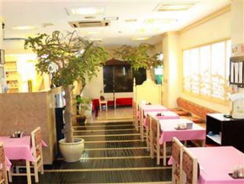 Networld Hotel Spa And Casino Pasay Bagian luar foto