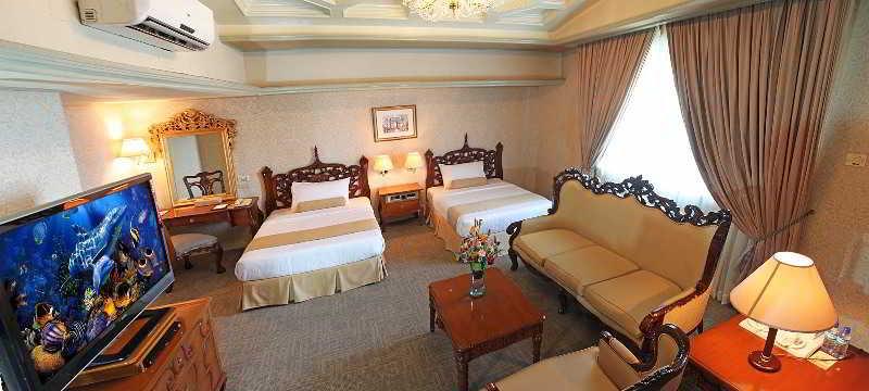 Networld Hotel Spa And Casino Pasay Bagian luar foto